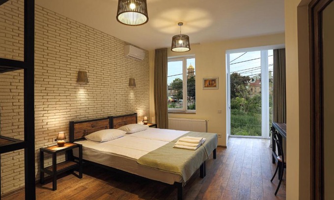 Avlabari Hotel | Winehouse Old Qvevri Apartments