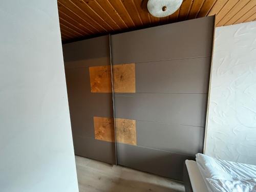 Neuhausen ob Eck Apartamento | Wise:W7 1 Doppelbettzimmer nahe Take-Off Gewerbepark