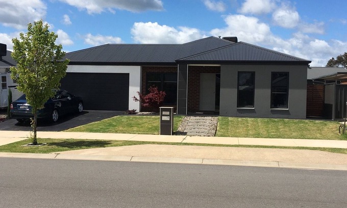 Killara Cama Y Desayuno | Wodonga house Huon Hill