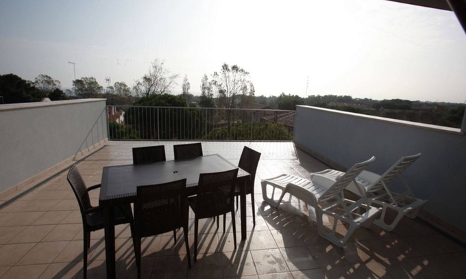 Rosolina Mare Apartamento | Maravilloso ático con terraza con vistas al mar