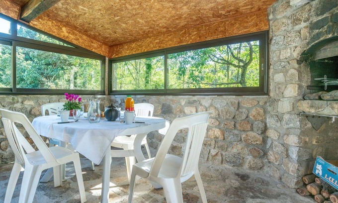 Valgorge Casa | Estupenda casa de vacaciones privada para 4 personas con A/C, TV y mascotas permitida