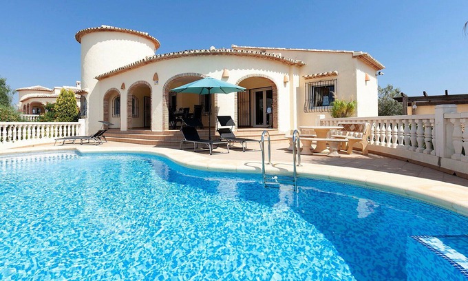 Rafol de Almunia Villa | Preciosa casa de vacaciones privada con WIFI, piscina privada, A/C, TV, patio y vista panorámica