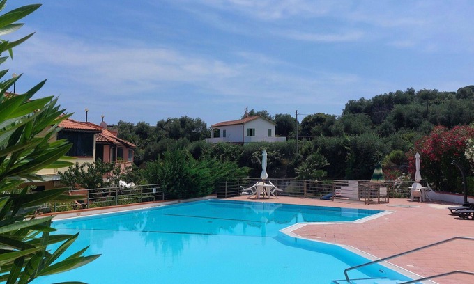 Pantai Casa | Estupenda casa de vacaciones para 6 personas con piscina, WIFI, TV y terraza