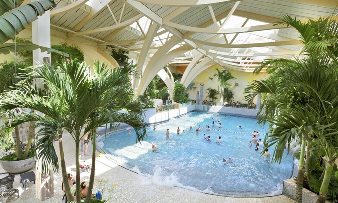 Nohfelden Casa | Preciosa casa de vacaciones para 8 personas con WIFI, piscina, TV, terraza y aparcamiento