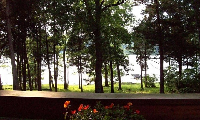 Andersonville Casa | 'Wood Duck Inn' Lakefront; Muelle privado; Enorme cubierta