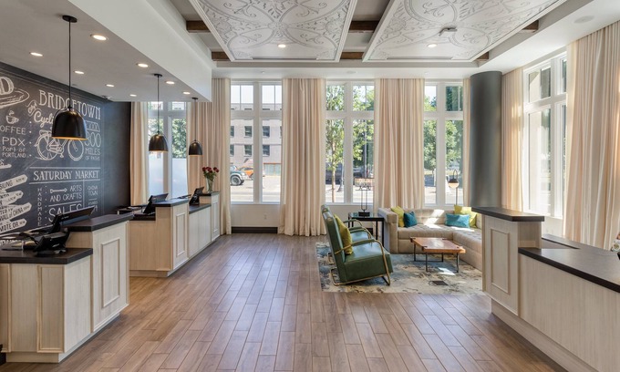 Old Town Chinatown Hotel | WorldMark Portland - Waterfront Park