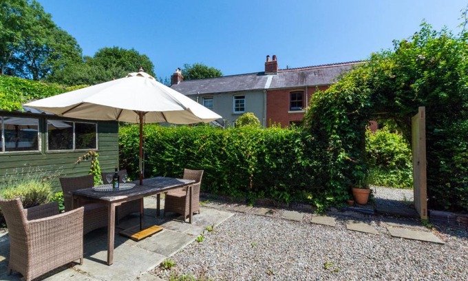 Llangwm Casa | Y Cleddau