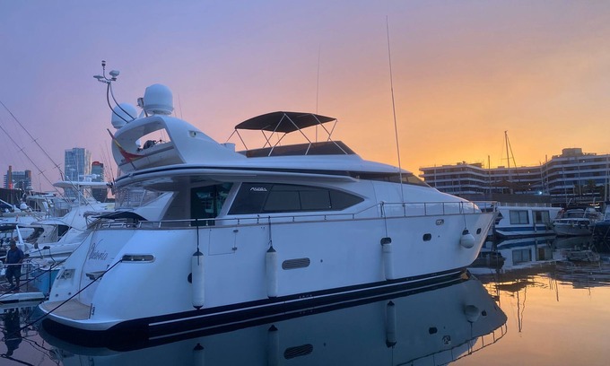 Sant Adria de Besos Alquiler De Eote | YACHT 20Metros Yate de 20 metros en Barcelona.