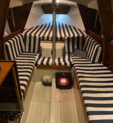 Vollen Alquiler De Eote | Yacht C&C