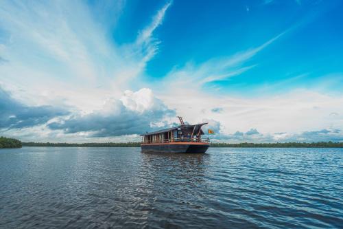 Aturuwella Alquiler De Eote | Yathra Houseboat