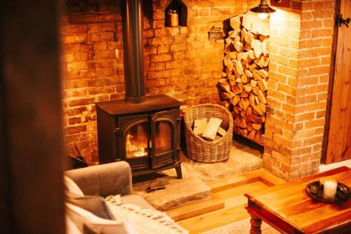 Crawley City Centre Casa | Ye Olde Cottage