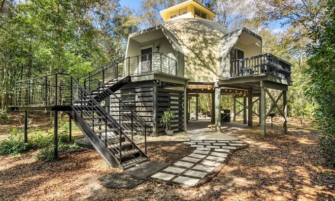 Stone County Casa | Yocom your dome away from home