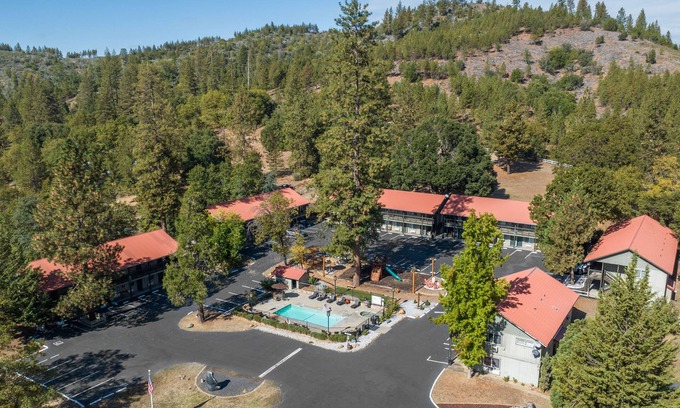 Groveland Hotel | Yosemite Westgate Lodge