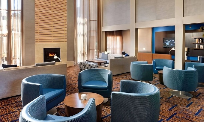 Las Vegas Hotel | Your Home Away From Home! 2 Convenient Units, Pool, Pets Allowed