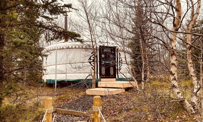 Selfoss Alquiler De RV | Yurt Freya is a traditional Mongolian yurt with a little extra.