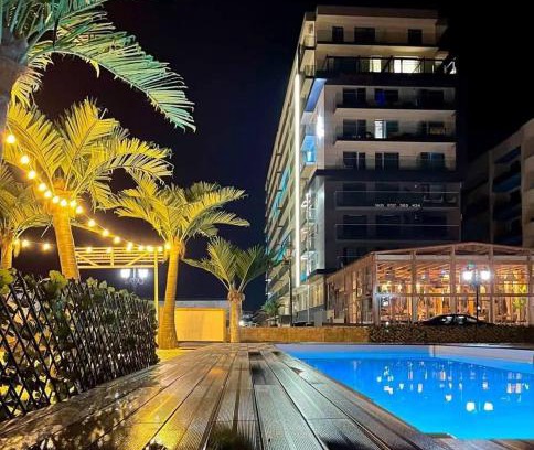 Mamaia-Sat Apartamento | Yvo 18 by Signature