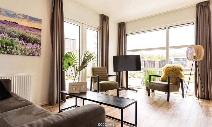 Cromvoirt Chalet De Esquí | ✓ Z Module at Résidence de Leuvert ✓ Holiday home for 6 persons ✓ Located near Den Bosch (Noord-Brabant) ✓ Near De IJzeren Man ✓ Book directly through the park