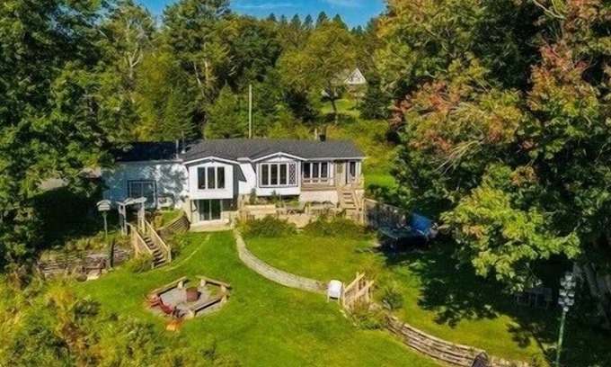 Papineau Regional County Municipality Casa | Zenitude 3 waterfront cottage