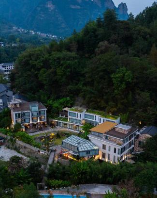 Wulingyuan Casa | Zhangjiajie Rock language art hotel-Free pick up service