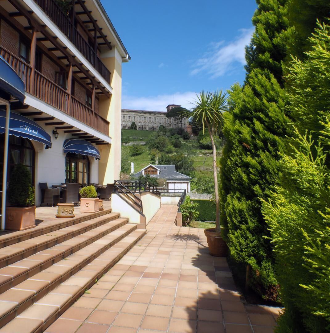 foto de Balcón de patio en Centro de Comillas