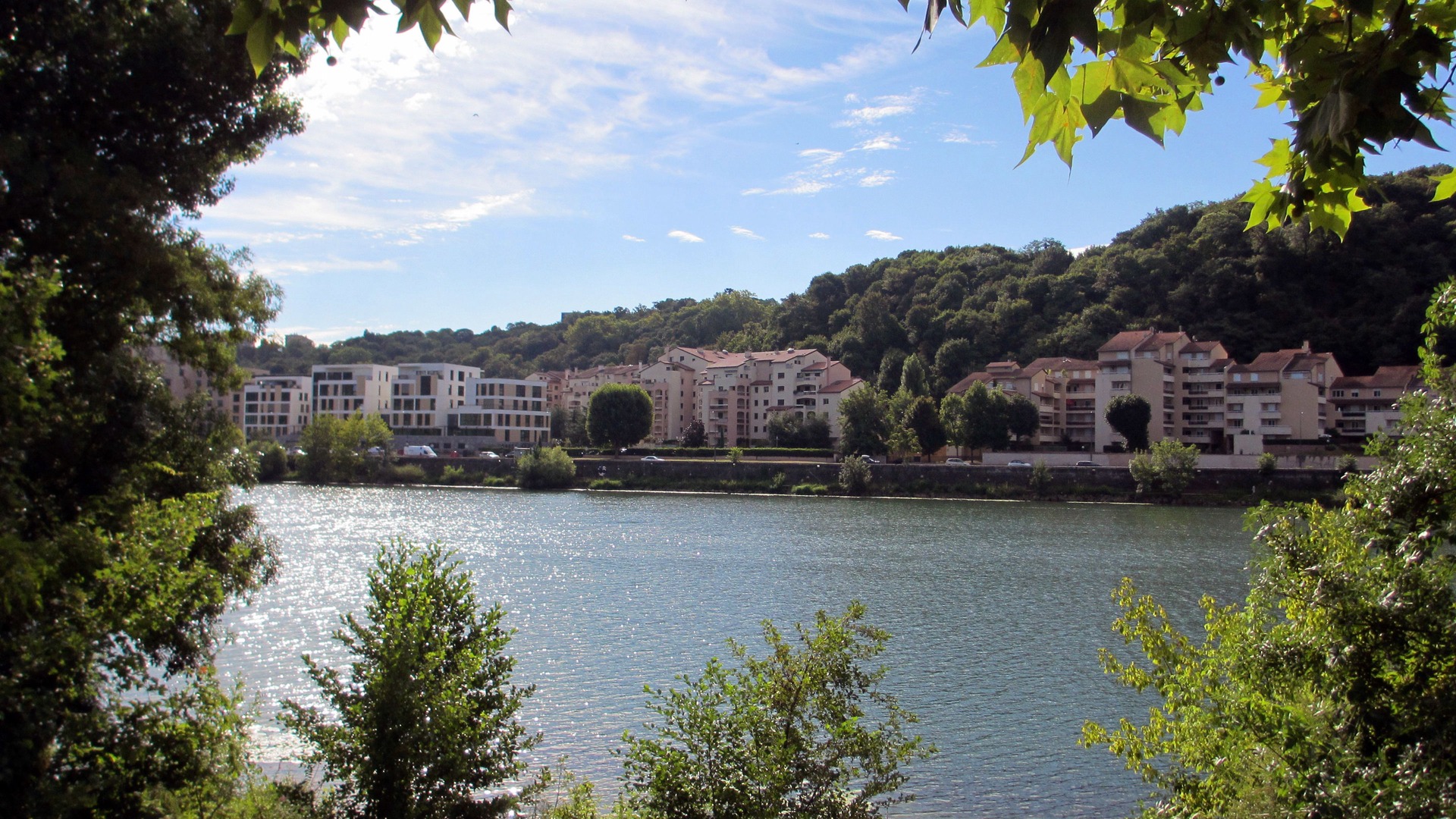 foto de Exterior en Le Bourg - Gare De Vaise