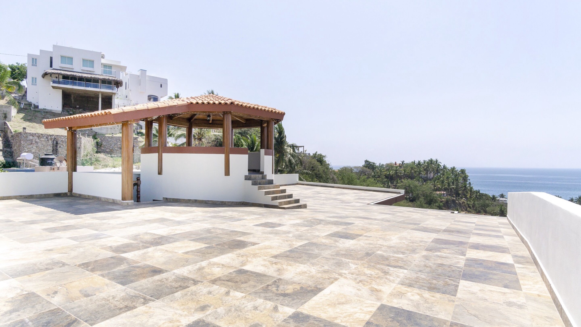 foto de Balcón de patio en Colinas de Santiago