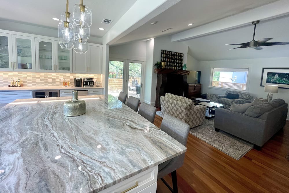 foto de Cocina en South River City
