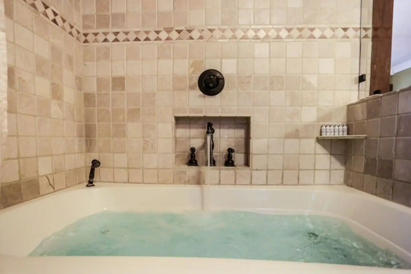 foto de Baño en Fredericksburg