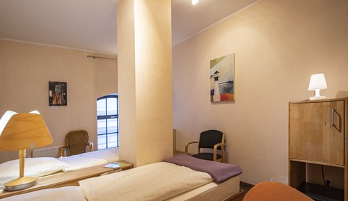 Habitación estándar con 1 cama doble o 2 individuales