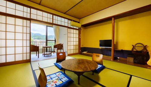 Habitación tradicional, no fumadores, vistas al río (Japanese Style, 8 tatami)