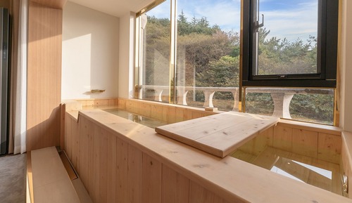 Forest Hinoki Twin Room