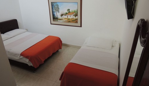 Habitación triple básica, 1 habitación