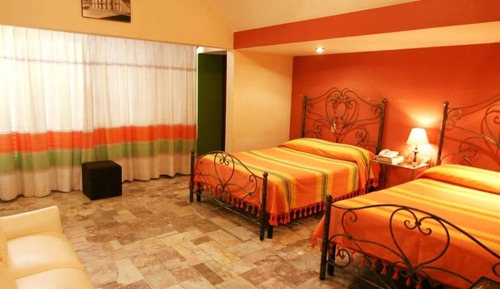 Habitación cuádruple básica