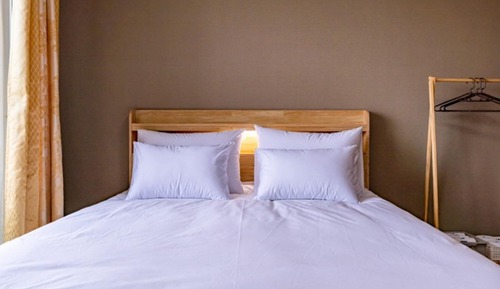 Room (Room 204 (Beam Projector Cinema Priva)