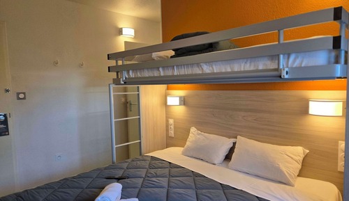 Habitación estándar, varias camas (Shared bathroom)