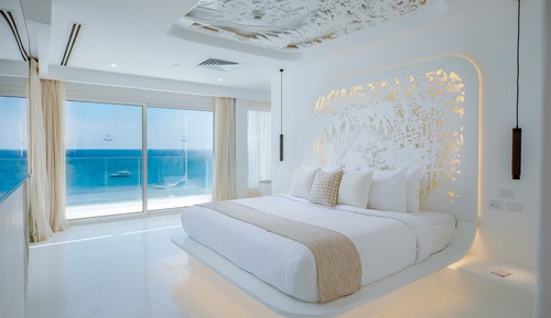 Suite (Hall of Fame)