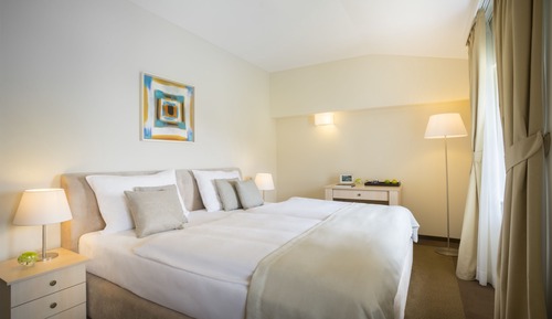 One-bedroom apartment with balcony or terrace, sea view (for 4 persons)