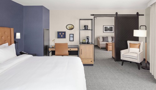 Suite junior, 1 cama de matrimonio grande con sofá cama, no fumadores, vistas a la bahía (Corner)