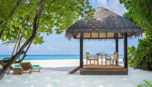 Beach Pool Villa I Complimentary Seaplane for 7 nights and more I Non-Motorized Water Sports