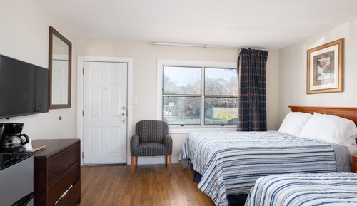 Habitación estándar doble, 2 camas de matrimonio, vistas al río