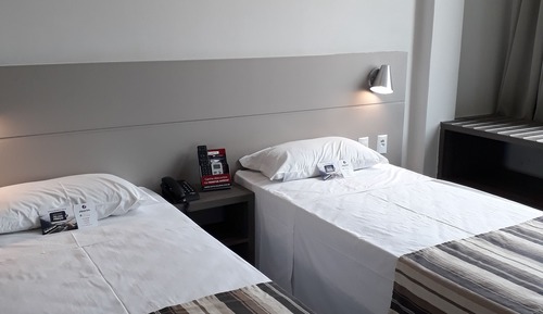 Habitación estándar con 2 camas individuales