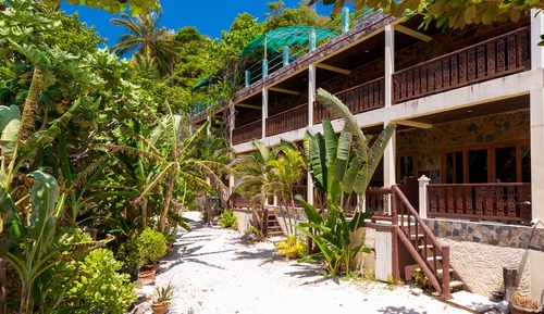 Habitación triple, junto a la playa