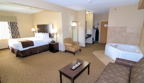 Suite, bañera de hidromasaje, planta baja