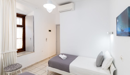 Habitación con 2 camas individuales