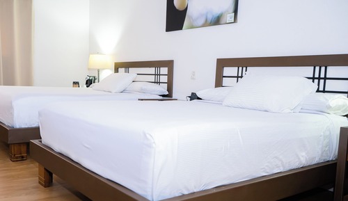 Habitación junior, 2 camas de matrimonio