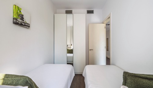 Apartamento Confort, 2 habitaciones, cocina, vistas a la ciudad