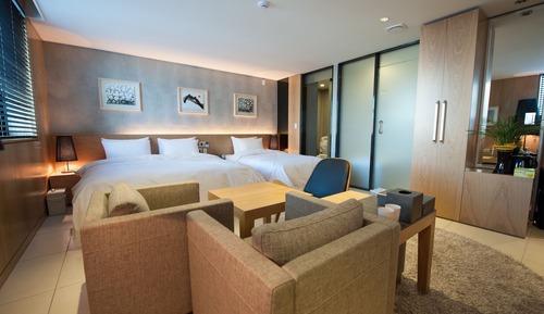 Habitación familiar con 2 camas individuales