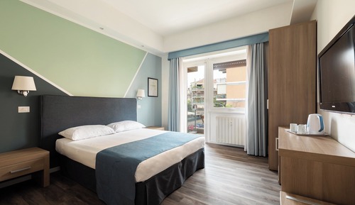 Habitación con 1 cama doble o 2 individuales, baño privado (External)