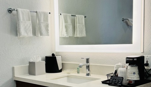 Habitación estándar, 1 cama de matrimonio grande, accesible para personas con discapacidad, bañera