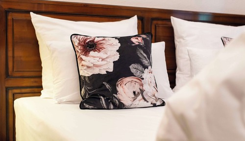 Suite junior, 1 cama doble, bañera, en la zona del jardín